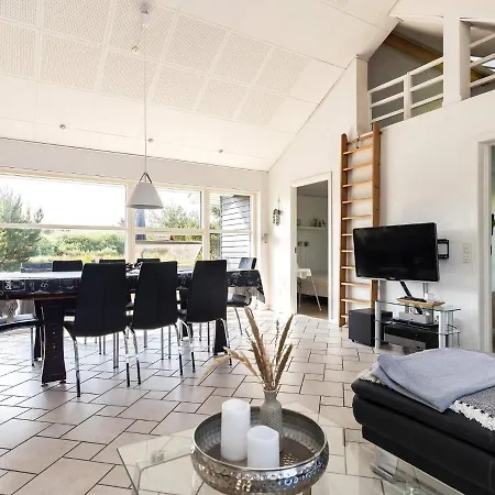 Luxury Retreat With Sauna - By Traum